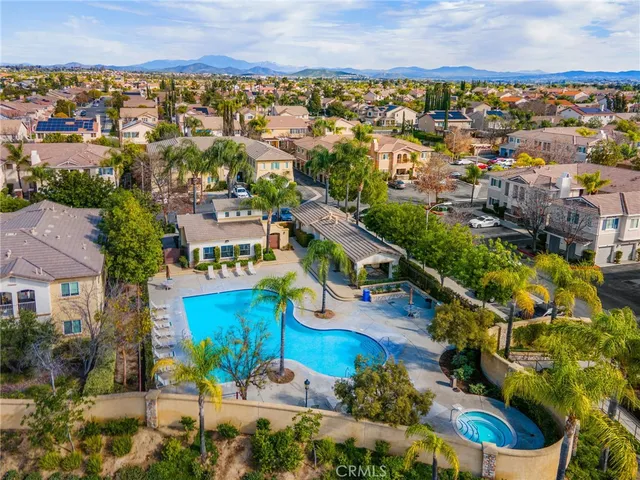 $405,000 | 26390 Arboretum Way, Unit 3004, Murrieta, CA 92563