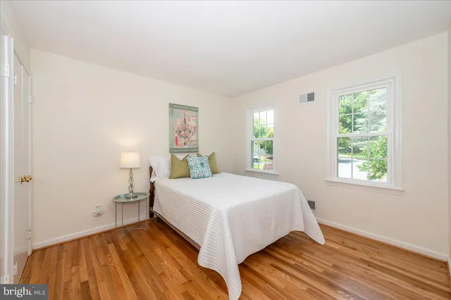 $739,900 | 302 Notley Court, Silver Spring, MD 20905