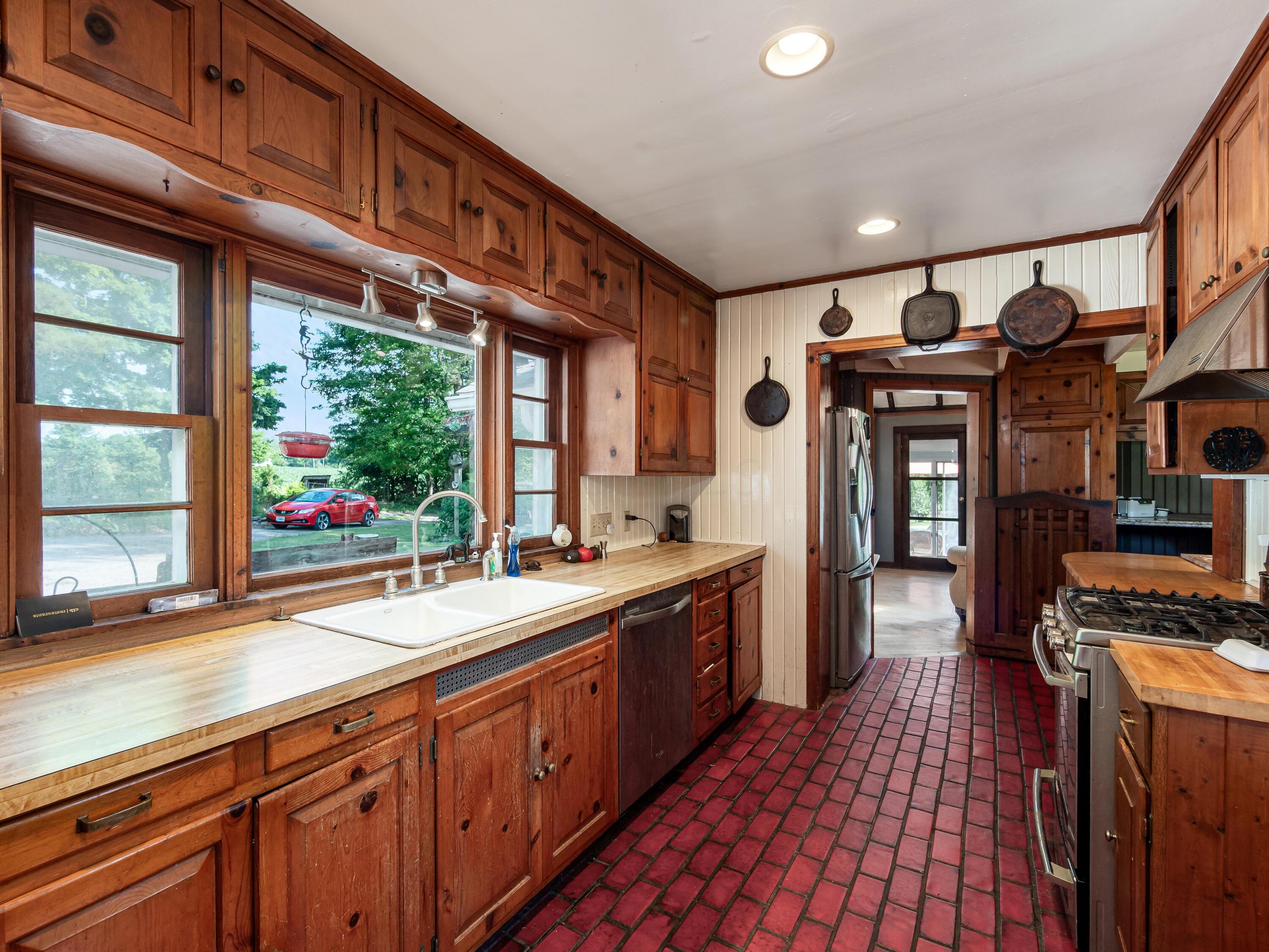 5137 Riverside Drive Delaware, OH 43015 - Photo 22 of 73 C_-_5137_Riverside_054