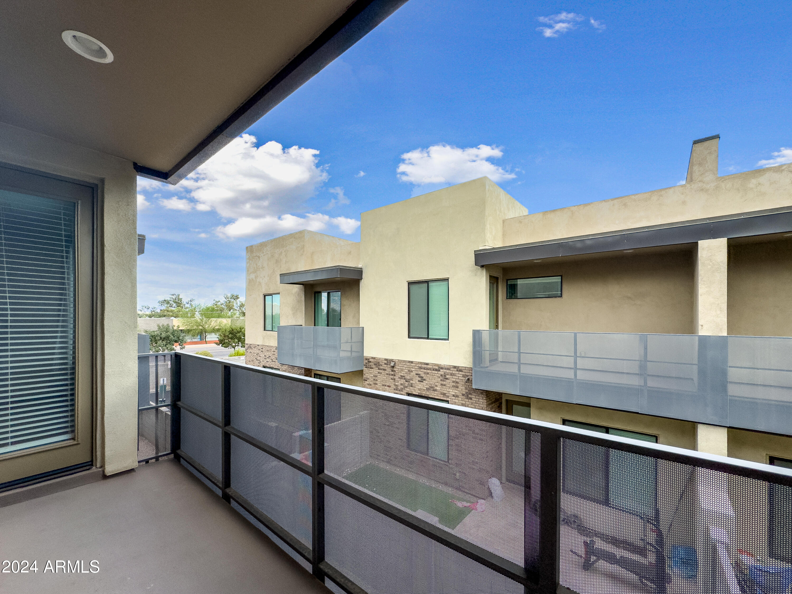 901 South Smith Road, Unit 1012 Tempe, AZ 85281 - Photo 14 of 27 1012 - Balcony