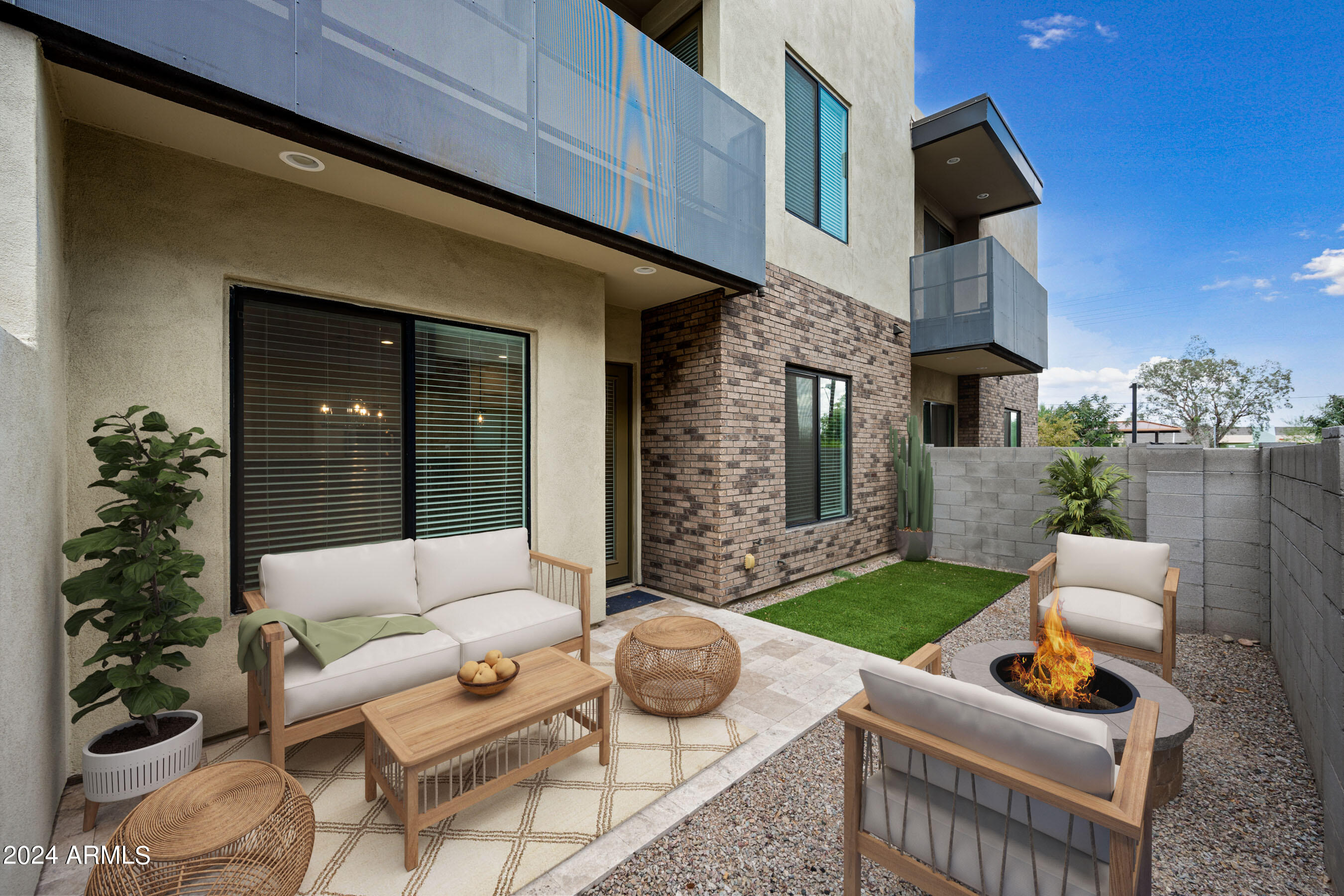 901 South Smith Road, Unit 1012 Tempe, AZ 85281 - Photo 6 of 27 1012 - Patio