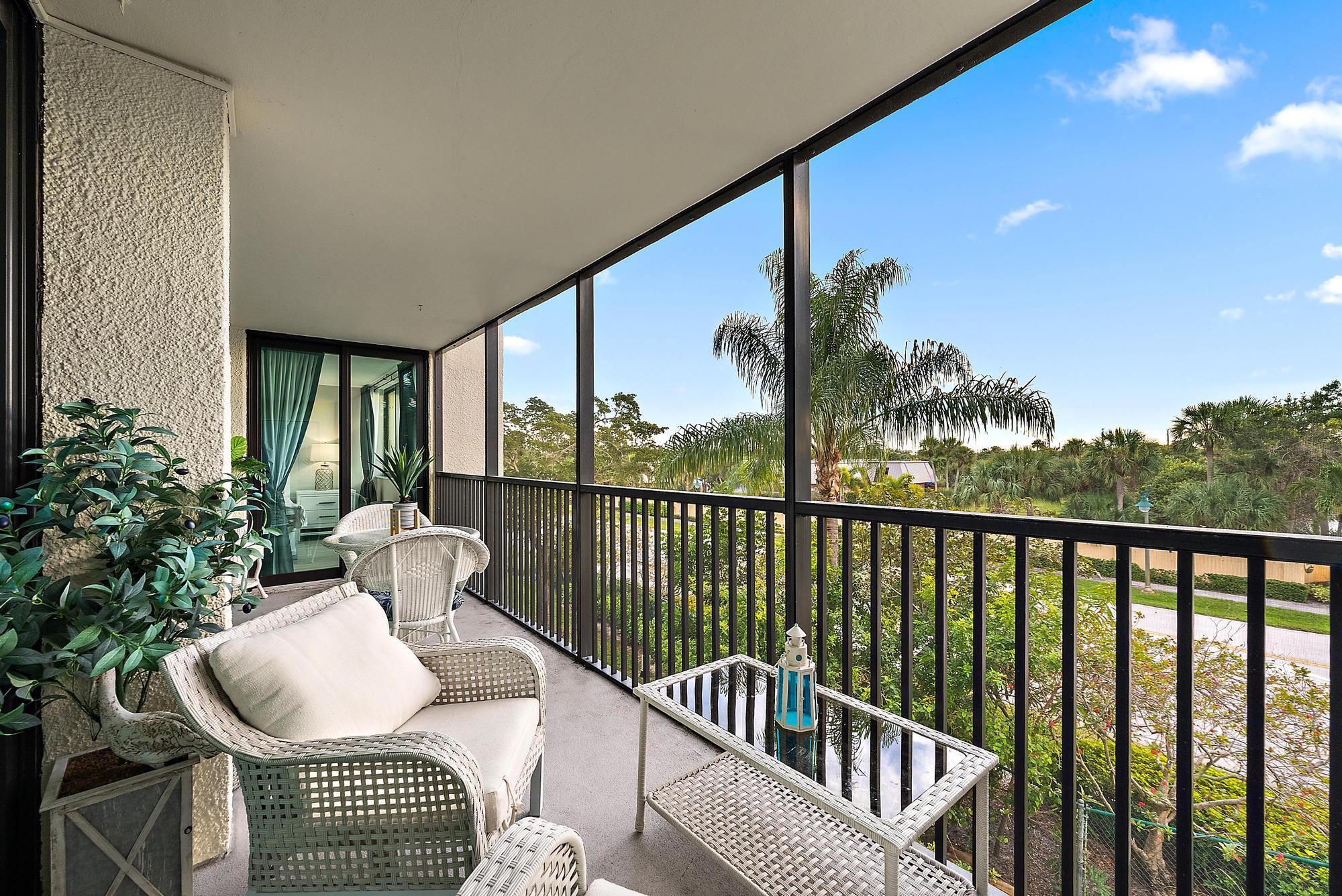 1605 Highway 1, Unit 303M1 Jupiter, FL 33477 - Photo 20 of 31 Covered Lanai