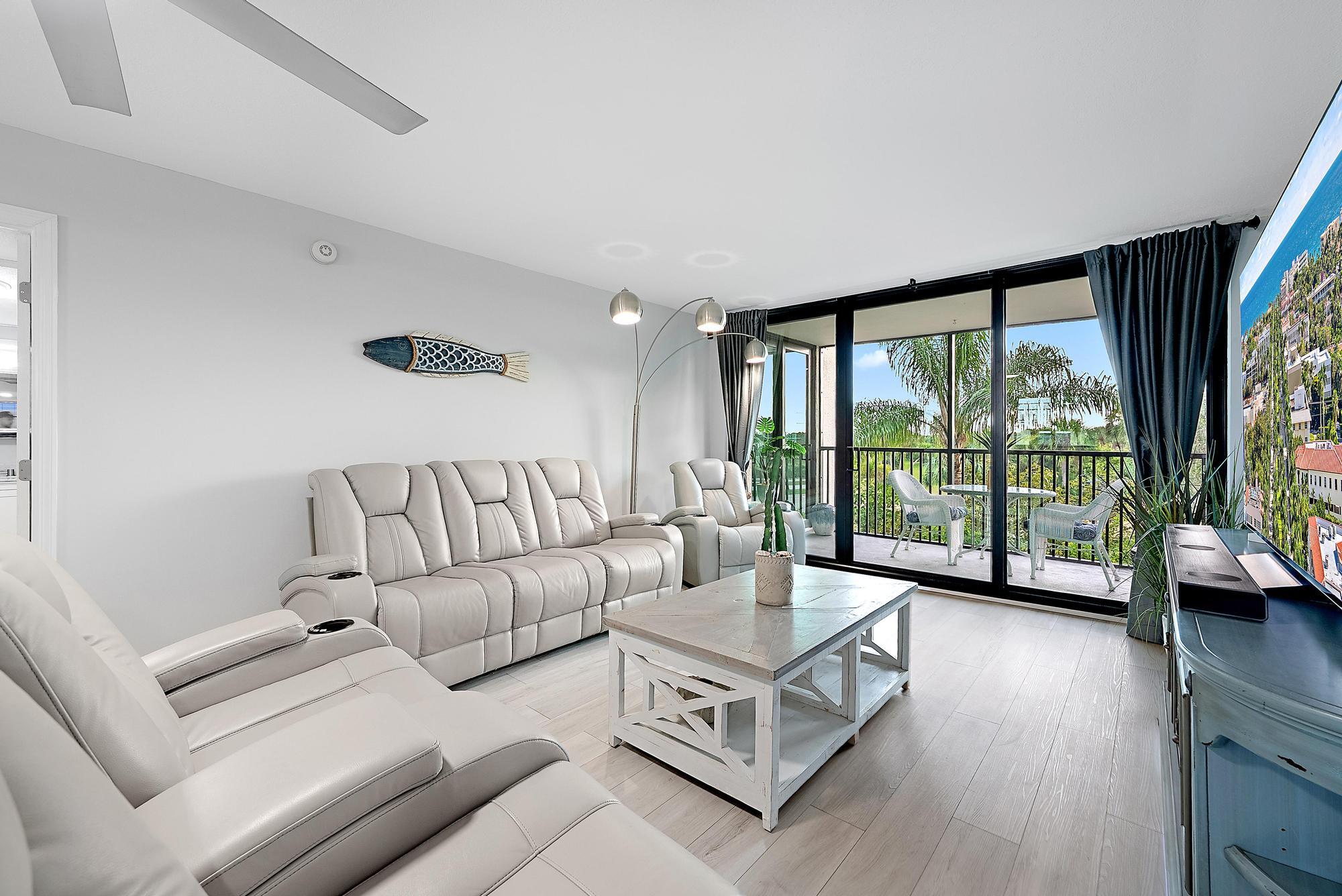 1605 Highway 1, Unit 303M1 Jupiter, FL 33477 - Photo 4 of 31 Living