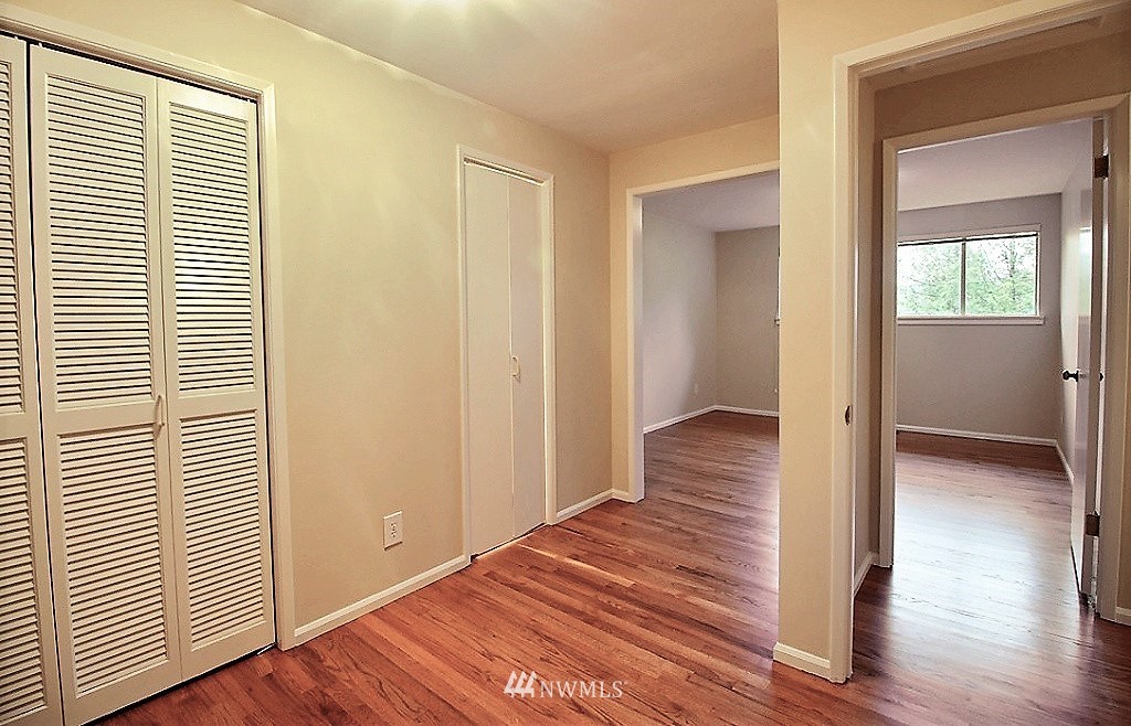 500 Mt Defiance Circle Southwest Issaquah, WA 98027 - Photo 12 of 25