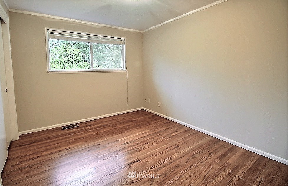 500 Mt Defiance Circle Southwest Issaquah, WA 98027 - Photo 13 of 25