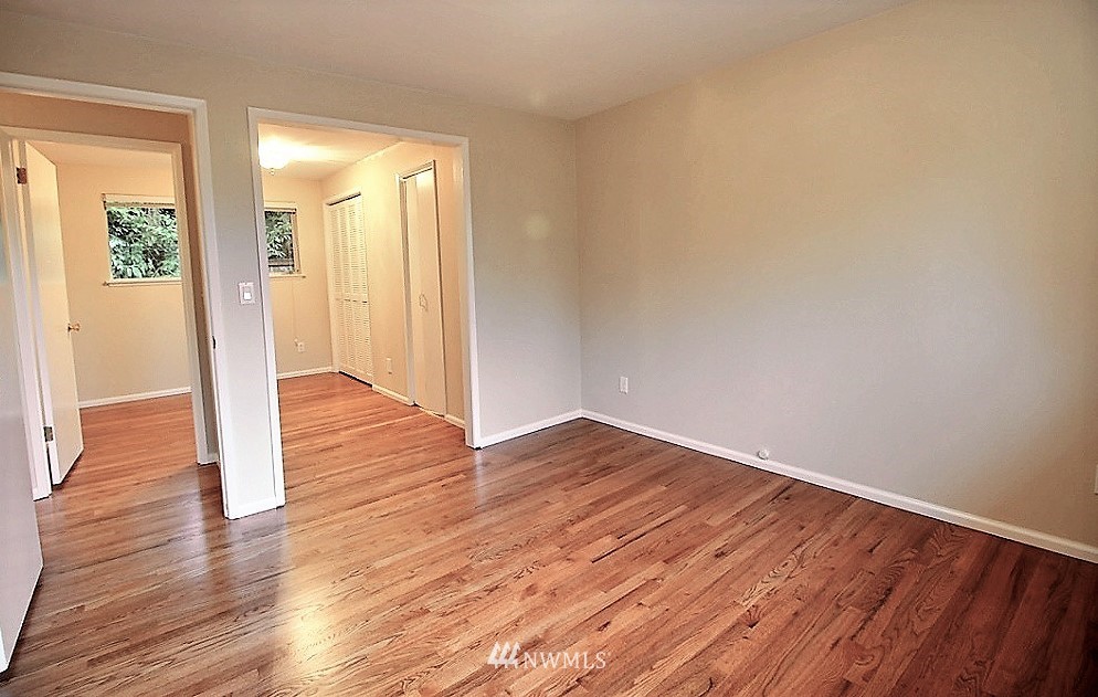 500 Mt Defiance Circle Southwest Issaquah, WA 98027 - Photo 10 of 25