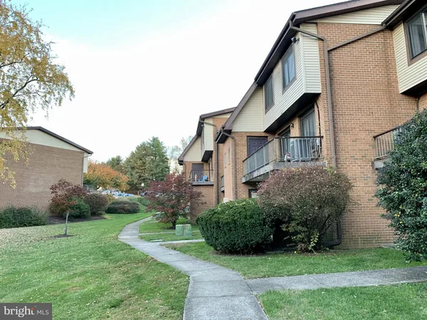 $210,000 | 4860 West Brigantine Court, Wilmington, DE 19808