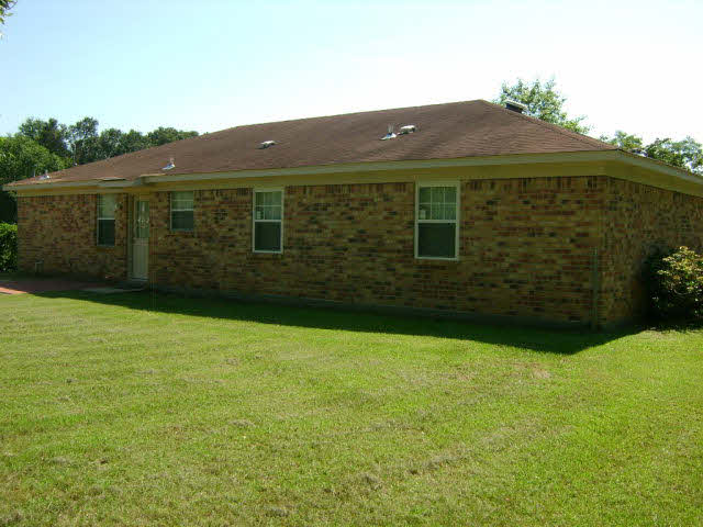 15716 Carver Road Foley, AL 36535 - Photo 22 of 26 Back of home