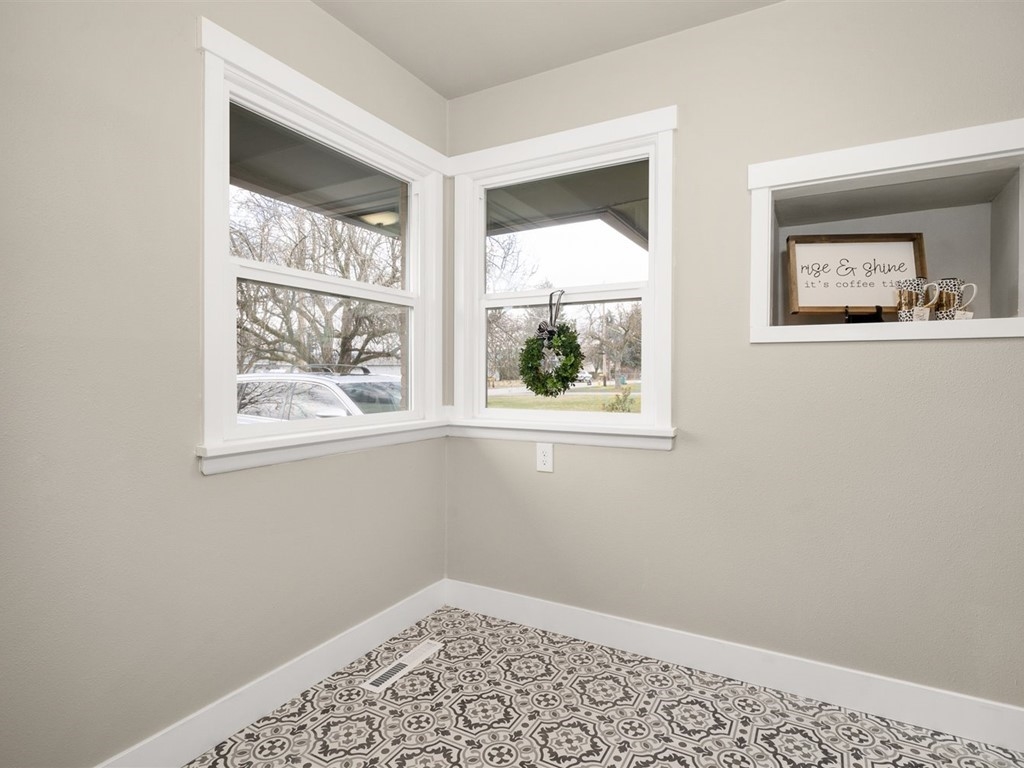 1505 North Mamer Road Spokane, WA 99216 - Photo 8 of 24