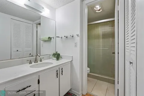 $125,000 | 6075 North Sabal Palm Boulevard, Unit 301, Tamarac, FL 33319