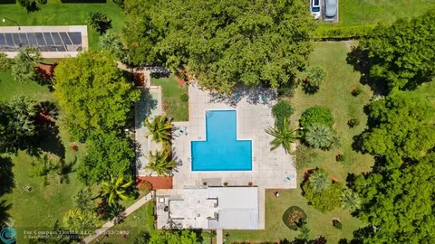 $125,000 | 6075 North Sabal Palm Boulevard, Unit 301, Tamarac, FL 33319