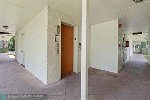 $125,000 | 6075 North Sabal Palm Boulevard, Unit 301, Tamarac, FL 33319