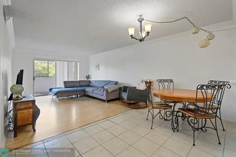 $125,000 | 6075 North Sabal Palm Boulevard, Unit 301, Tamarac, FL 33319