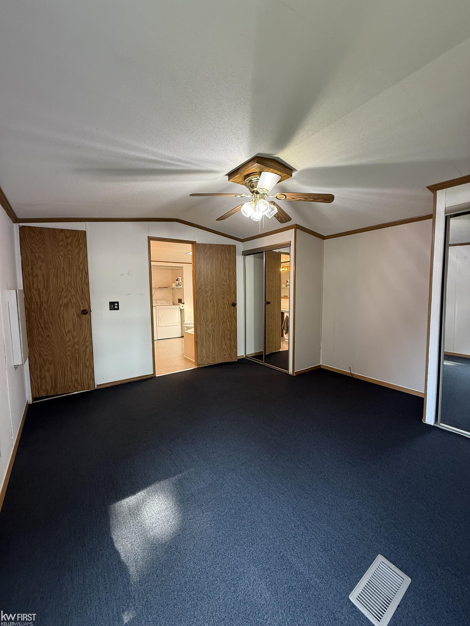 11 Peach Tree Drive Davison, MI 48423 - Photo 10 of 20 50213980-428d2715-58c2-4107-abe3-cd23a0590c85.JPG