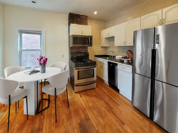 $4,095 | 2 Mark Street, Unit 3, Boston, MA 02130
