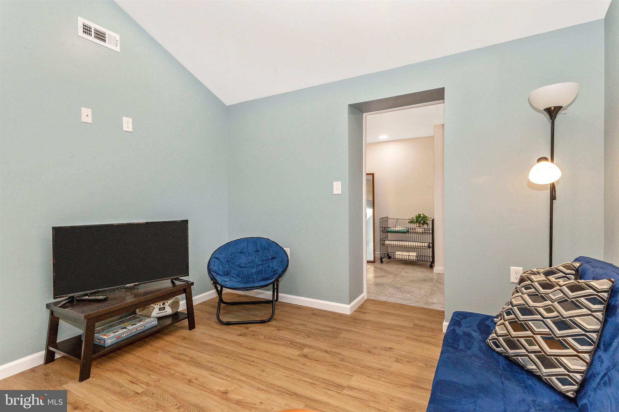 417 Twin Arch Road Mount Airy, MD 21771 - Photo 20 of 59 Living Area with tall ceilings