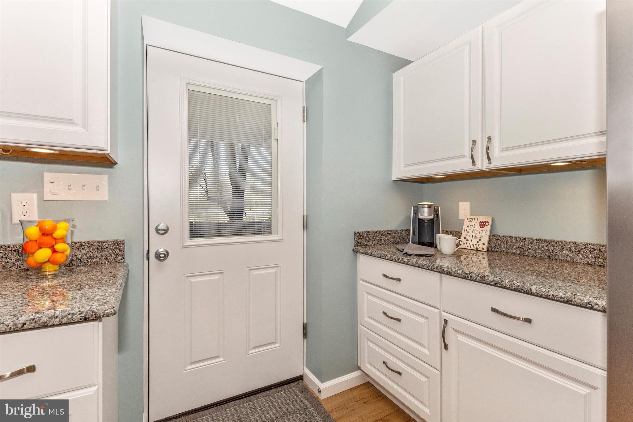 417 Twin Arch Road Mount Airy, MD 21771 - Photo 5 of 59 Front Entry Area into Kitchen