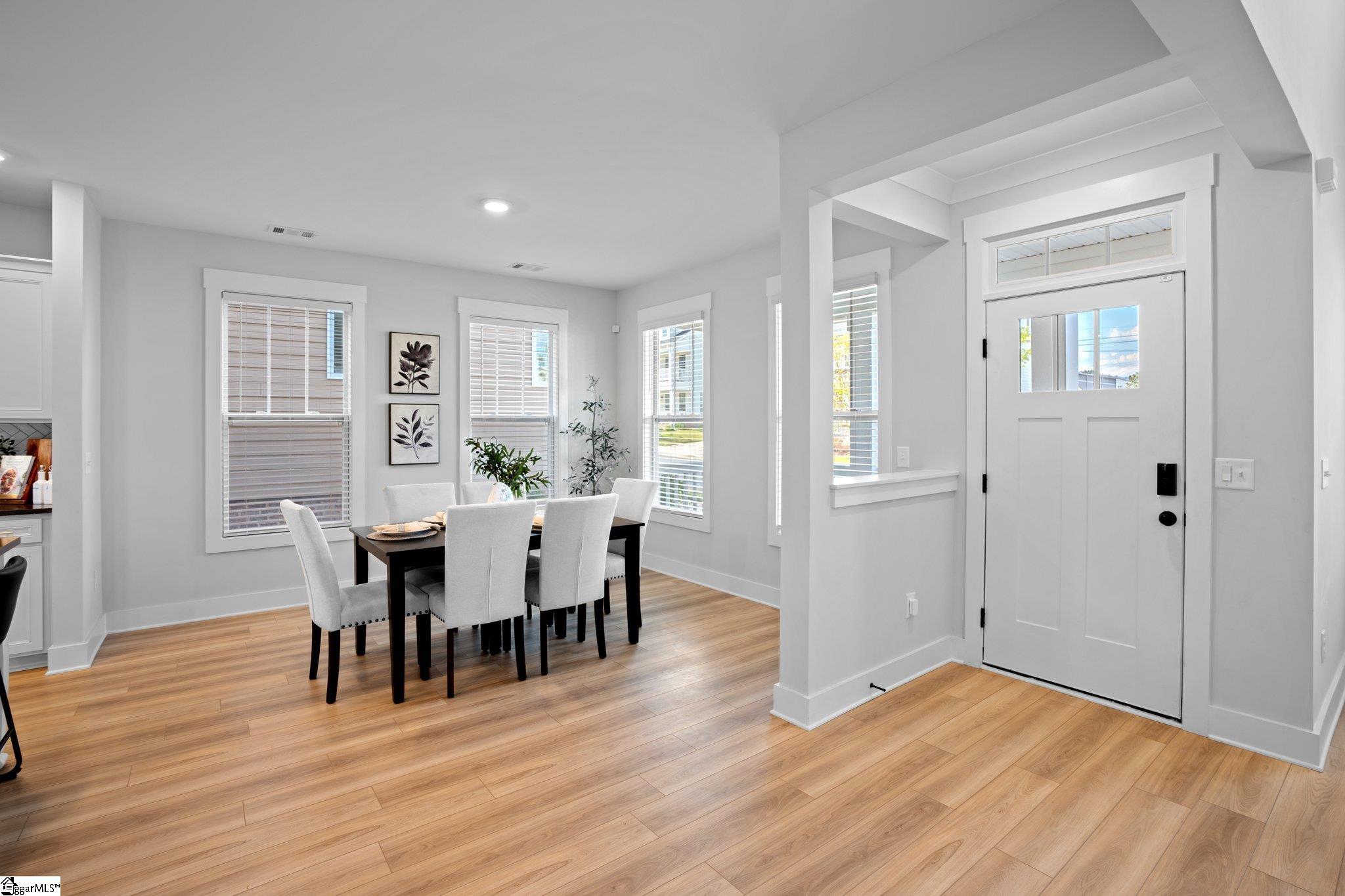 64 Elmsley Road Greenville, SC 29607 - Photo 10 of 37