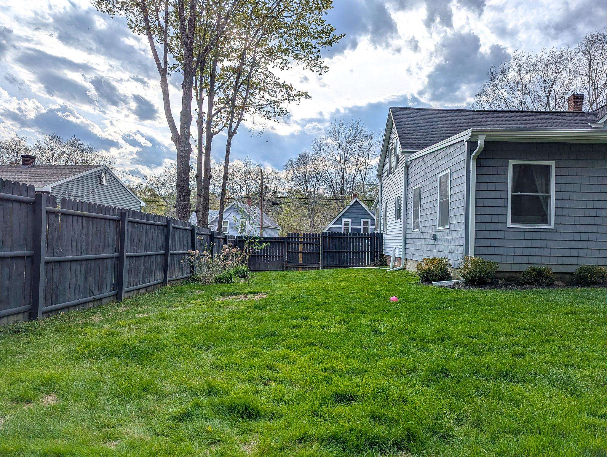 65 Sullivan Street Keene, NH 03431 - Photo 7 of 54