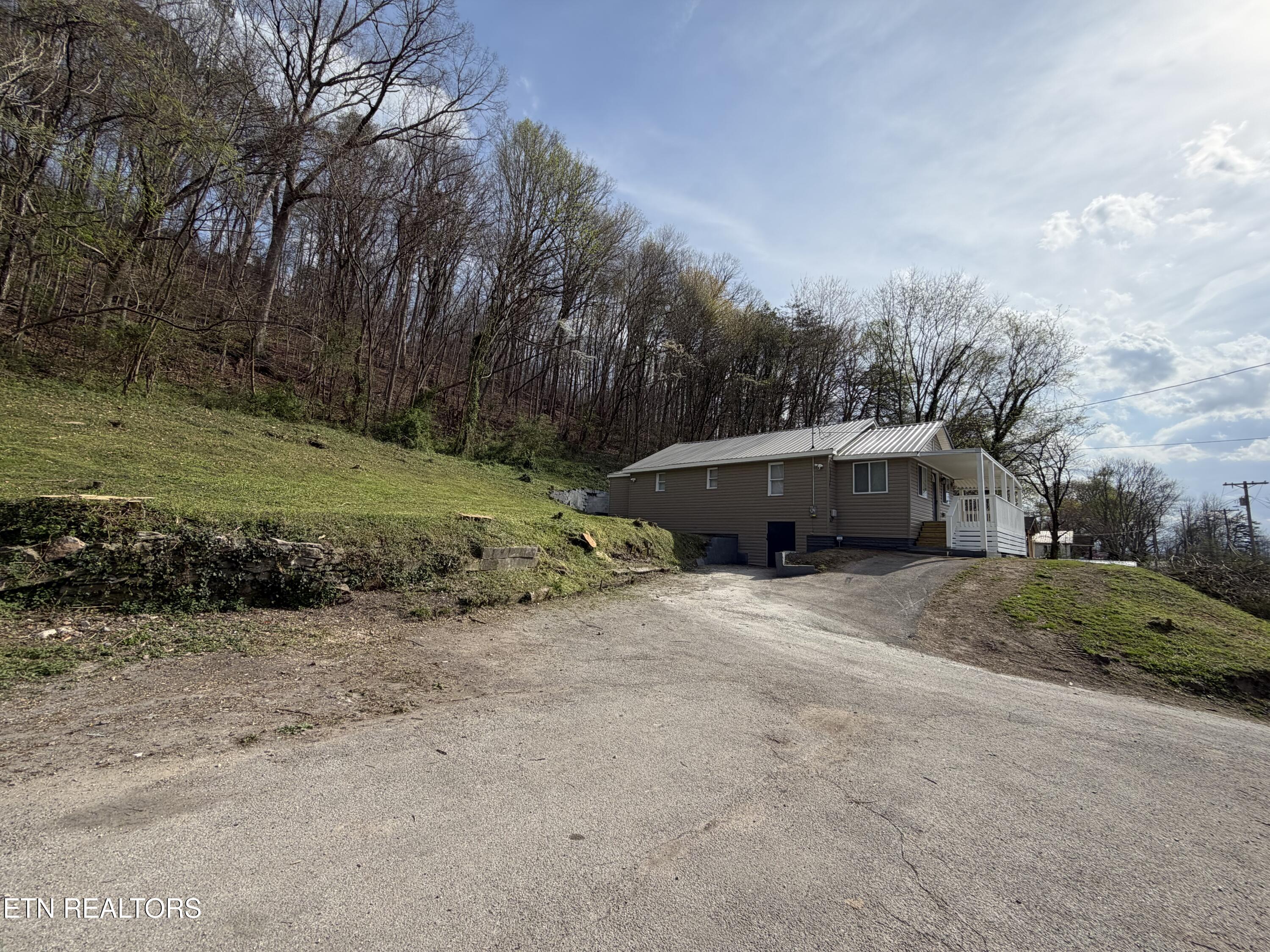 717 Cherry Street La Follette, TN 37766 - Photo 33 of 33 IMG_9462