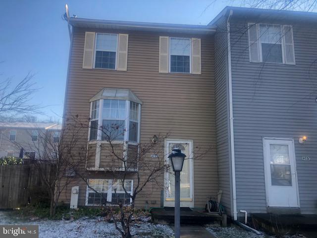 4033 Issacs Road Baltimore, MD 21220 - Photo 2 of 33 End of unit - great opportunity!