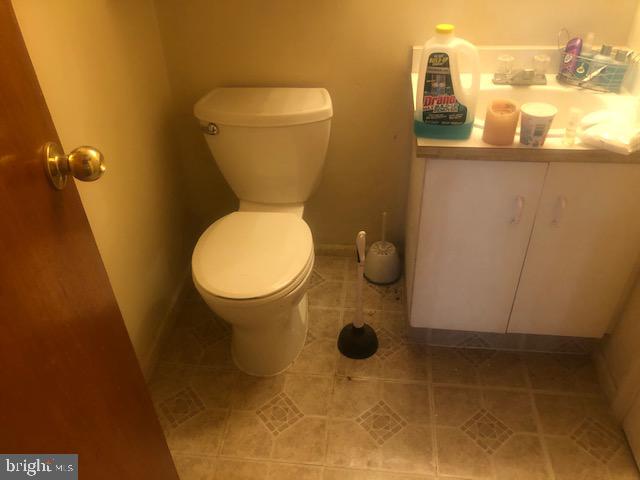 4033 Issacs Road Baltimore, MD 21220 - Photo 24 of 33 Lower level half bath
