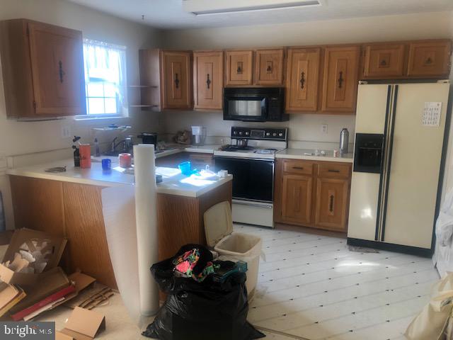 4033 Issacs Road Baltimore, MD 21220 - Photo 6 of 33 Kitchen