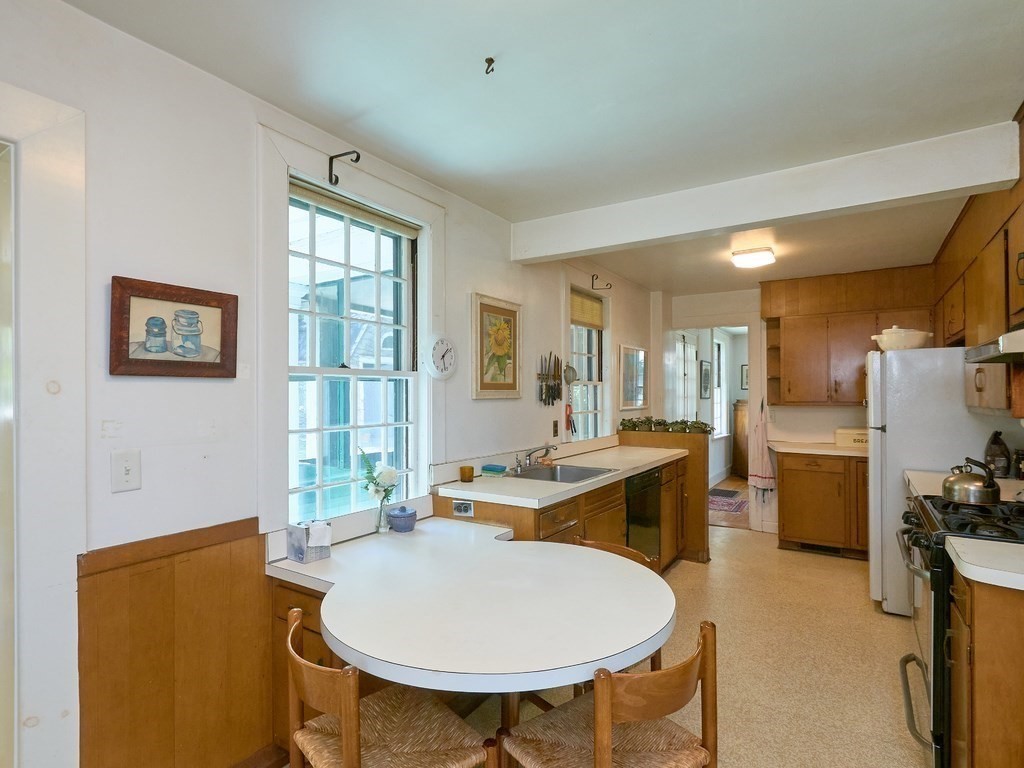 41 Cedar Road Belmont, MA 02478 - Photo 14 of 35 Gallery Image 14