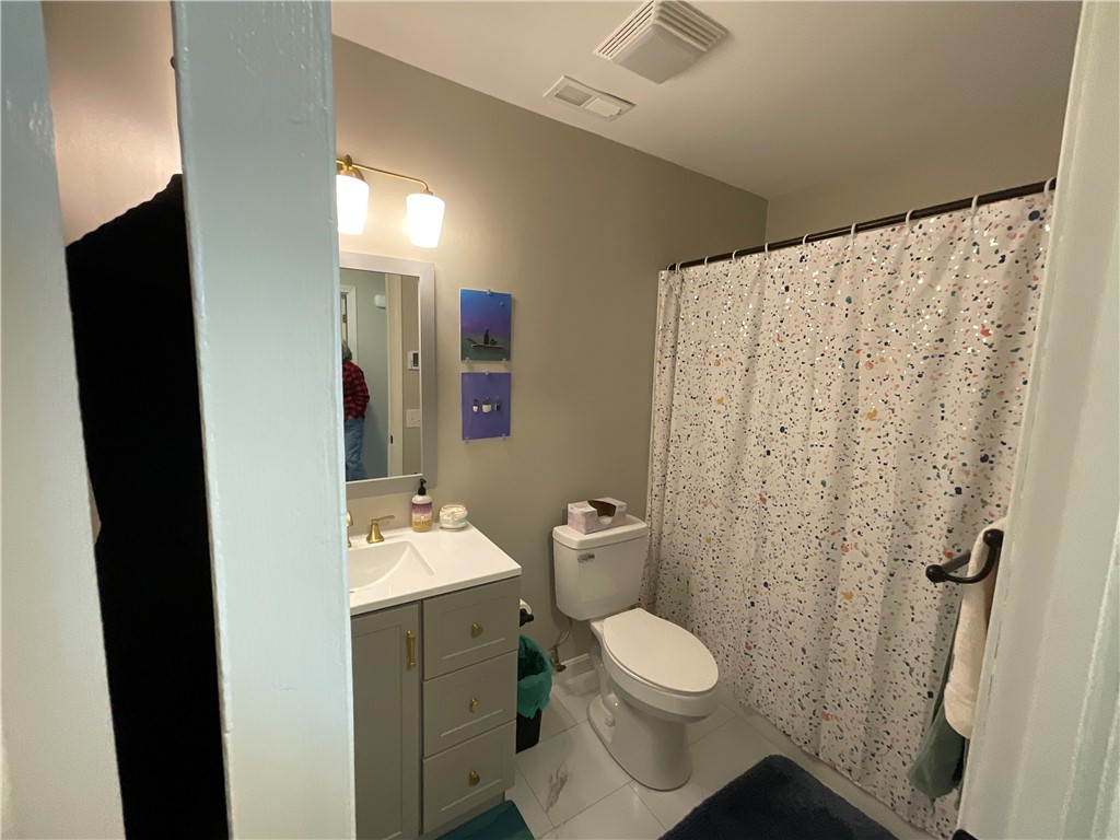 141 Edaville Court Warwick, RI 02886 - Photo 13 of 18