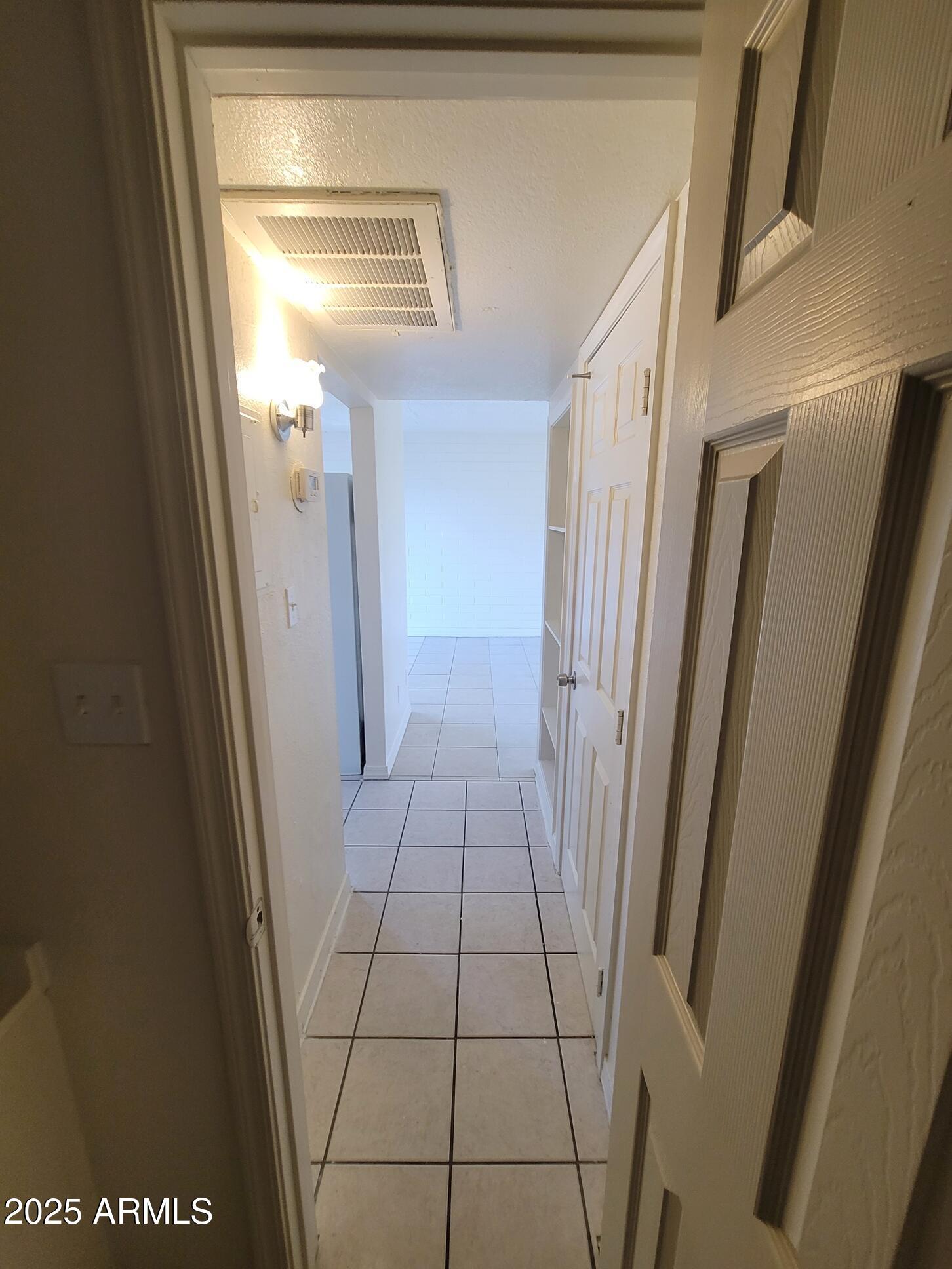 7109 West Wolf Street Phoenix, AZ 85033 - Photo 20 of 20 w8