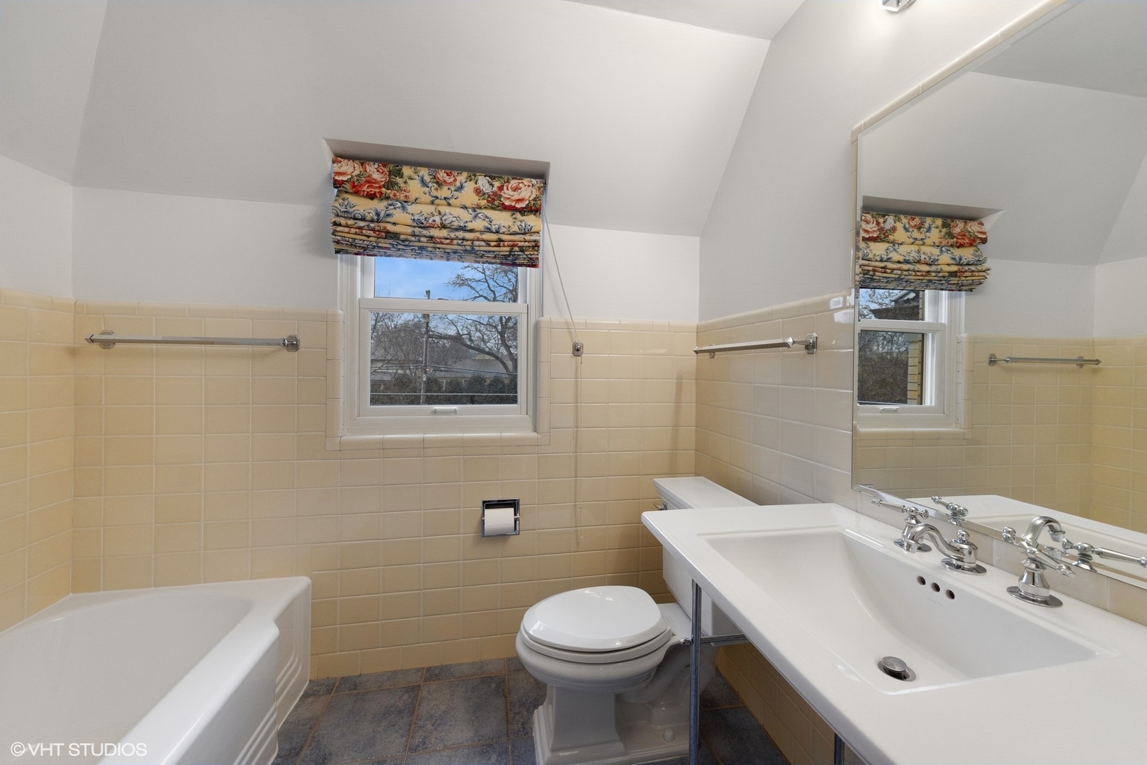 1435 Monroe Avenue River Forest, IL 60305 - Photo 24 of 38 a bathroom with a toilet sink and mirror