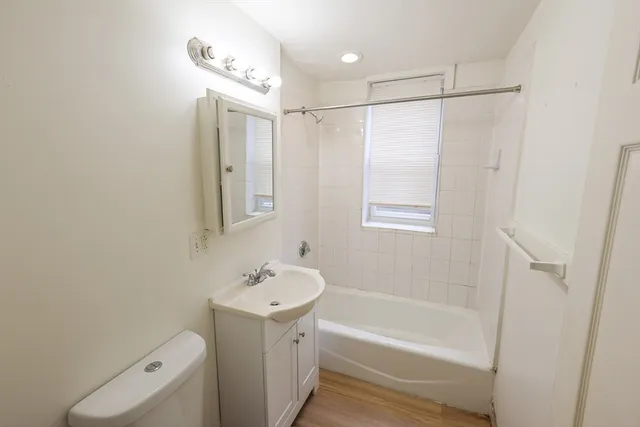 $2,850 | 100 Seaver Street, Unit 8, Boston, MA 02121