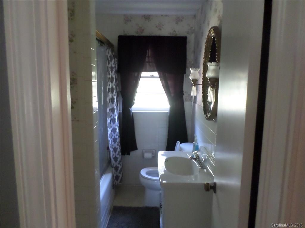 623 Higate Road Hendersonville, NC 28791 - Photo 12 of 21 Gallery Image 12