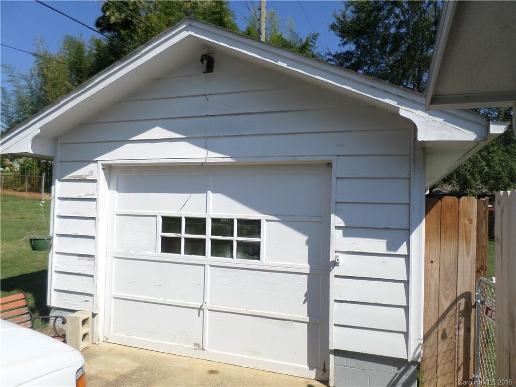 623 Higate Road Hendersonville, NC 28791 - Photo 16 of 21 Gallery Image 16