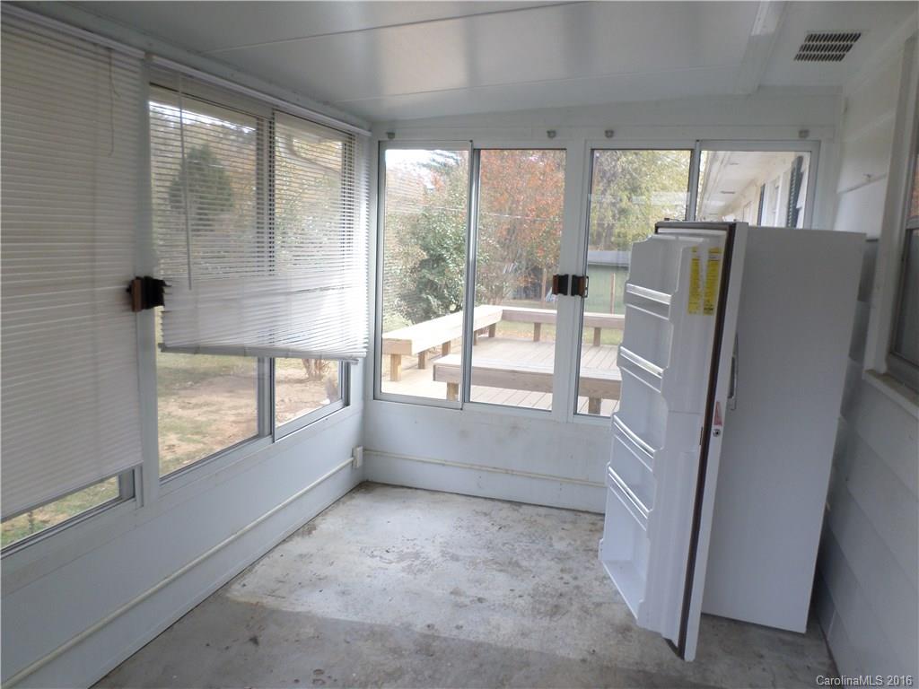 623 Higate Road Hendersonville, NC 28791 - Photo 10 of 21 Gallery Image 10