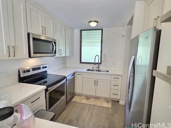 $2,700 | 521 Hahaione Street, Unit 217G, Honolulu, HI 96825