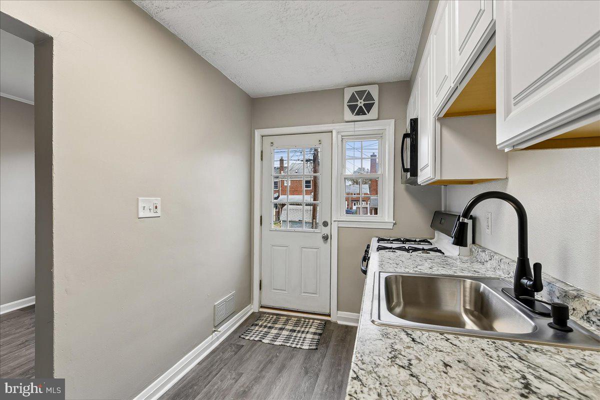 732 Arncliffe Road Essex, MD 21221 - Photo 5 of 20 Gallery Image 5