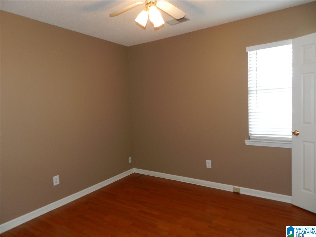 181 Stonecliff Circle Pelham, AL 35124 - Photo 8 of 13