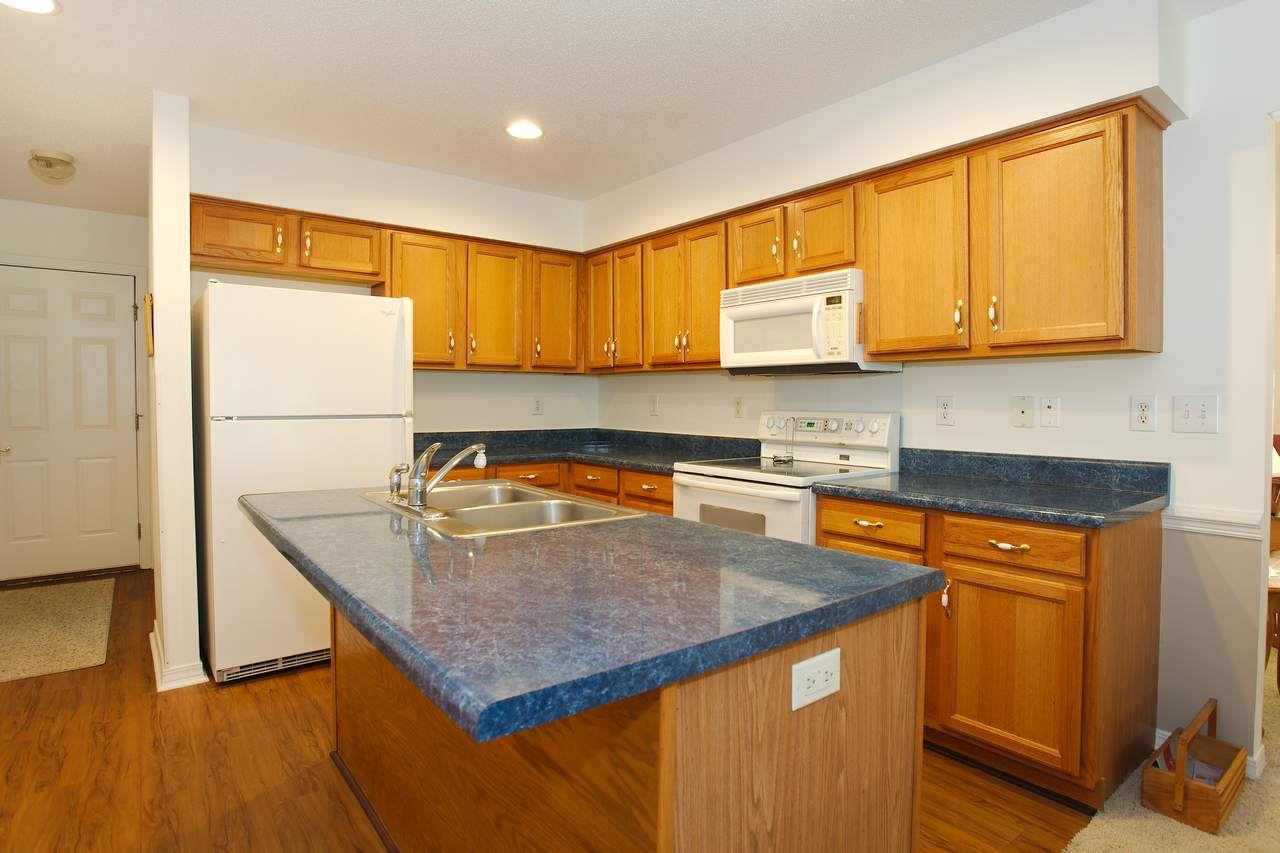 161 Pennbrooke Loop Foley, AL 36535 - Photo 9 of 37 Kitchen