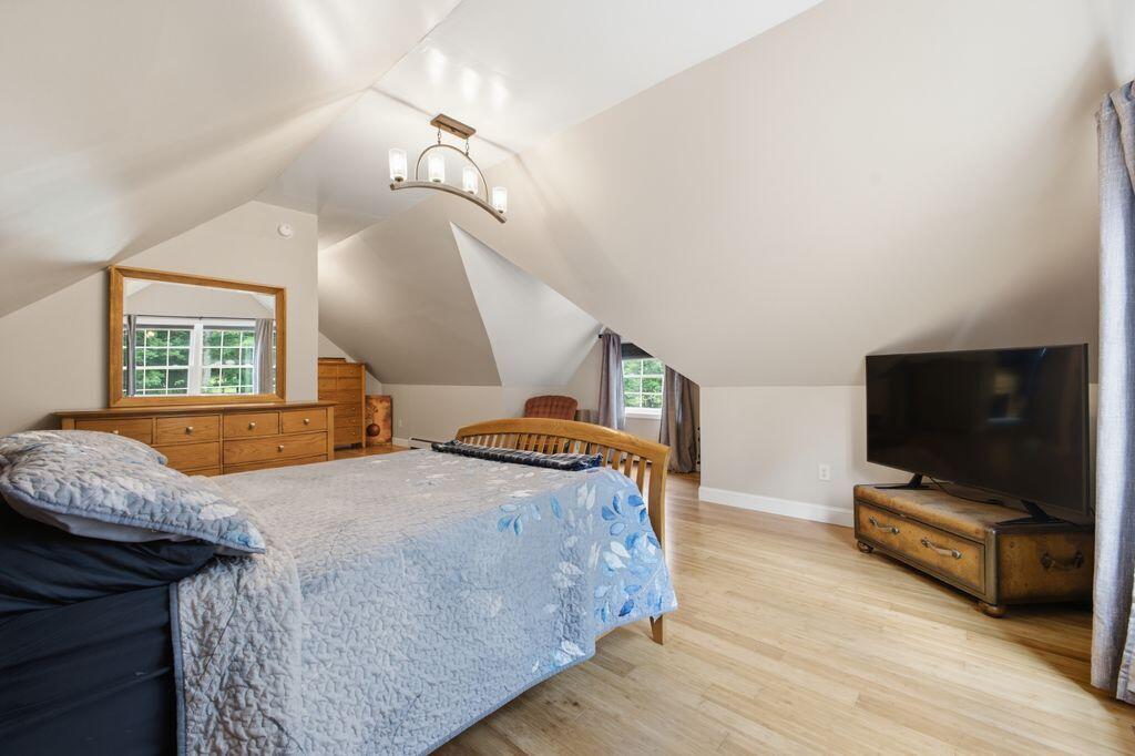147 Spiller Hill Road Raymond, ME 04071 - Photo 22 of 44 23__V5A7880