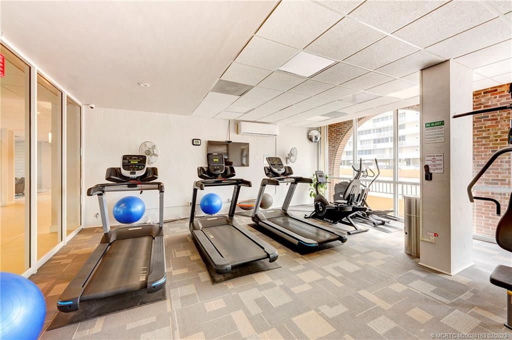 1180 South Ocean Boulevard, Unit 8B Boca Raton, FL 33432 - Photo 20 of 62 a view of a room with gym equipment