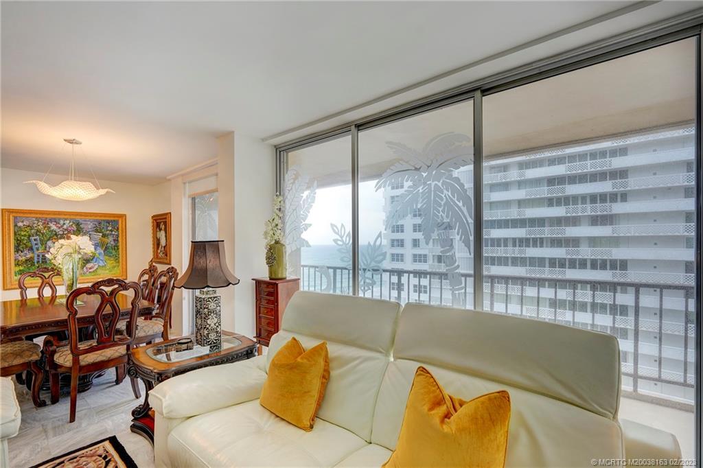 1180 South Ocean Boulevard, Unit 8B Boca Raton, FL 33432 - Photo 28 of 62 a living room with furniture