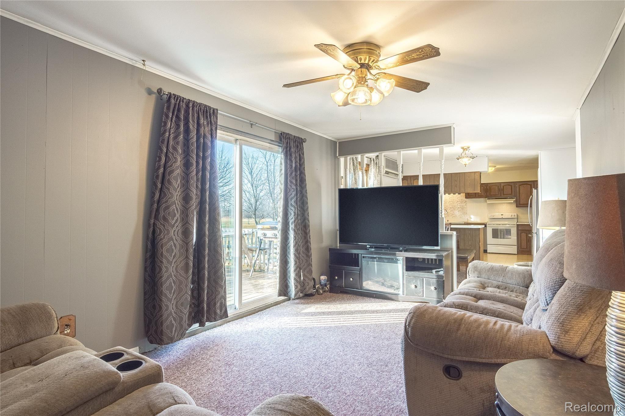 2730 Nadeau Road Monroe, MI 48162 - Photo 24 of 49 Family room/Den
