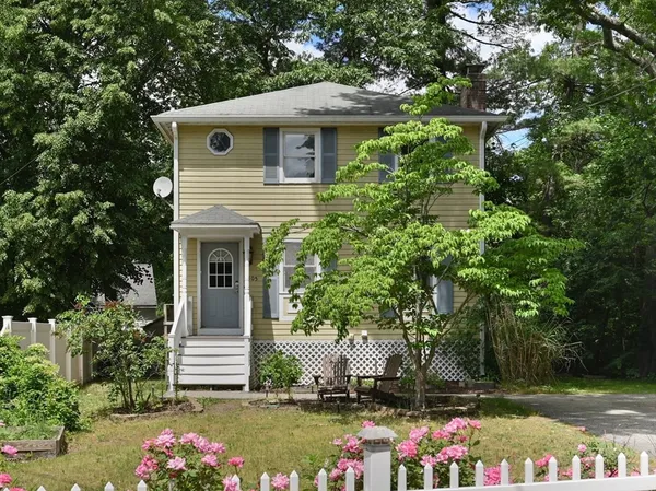 $635,000 | 105 Grove Avenue, Wilmington, MA 01887