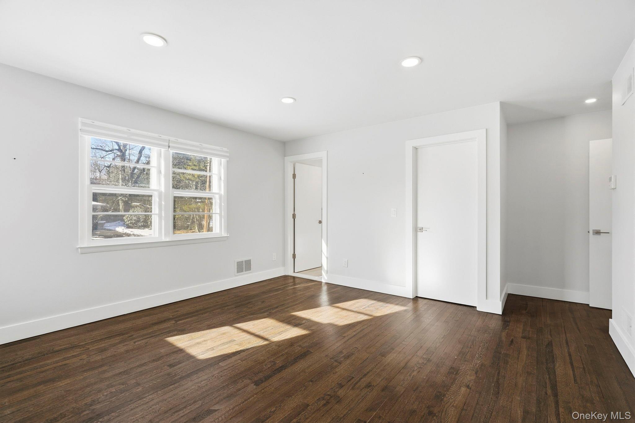 7 Rural Drive Scarsdale, NY 10583 - Photo 16 of 37