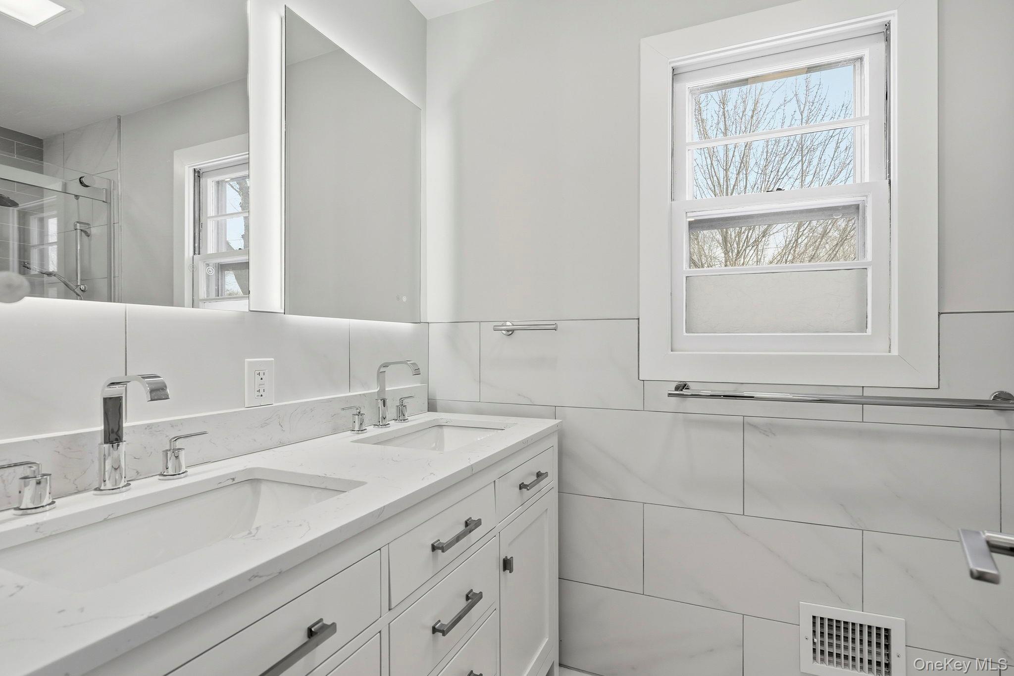 7 Rural Drive Scarsdale, NY 10583 - Photo 20 of 37