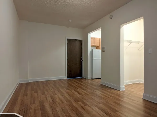 $1,250 | 1742 North Humboldt Boulevard, Unit 208, Chicago, IL 60647