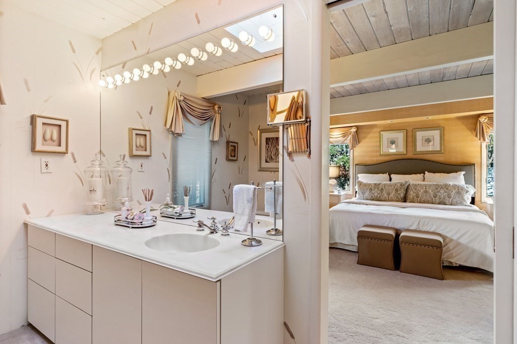 115 Bass Point Road Nahant, MA 01908 - Photo 19 of 41 Gallery Image 19