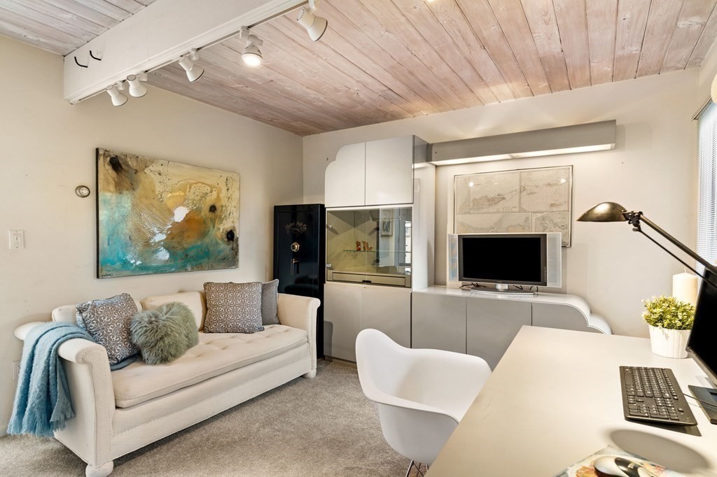 115 Bass Point Road Nahant, MA 01908 - Photo 27 of 41 Gallery Image 27