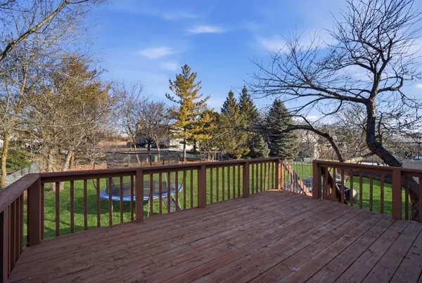 $450,000 | 766 Michigan Avenue, South Elgin, IL 60177